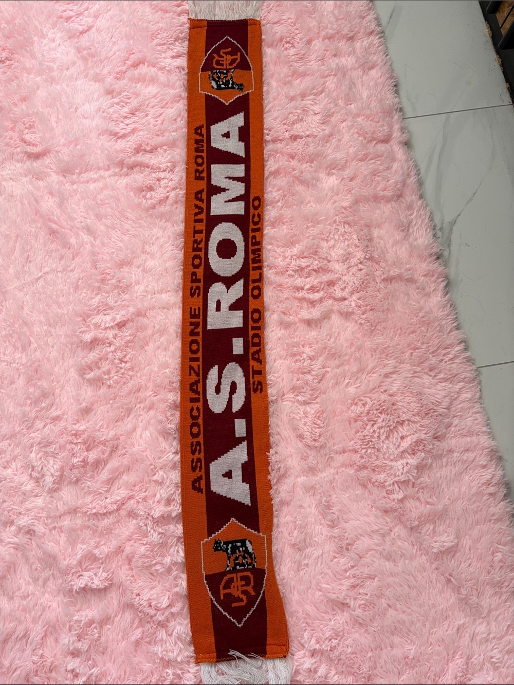Roma knit fan scarf in orange and burgundy
